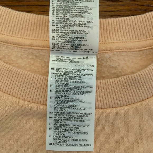 Adidas sweatshirt women’s size large . - Picture 4 of 4